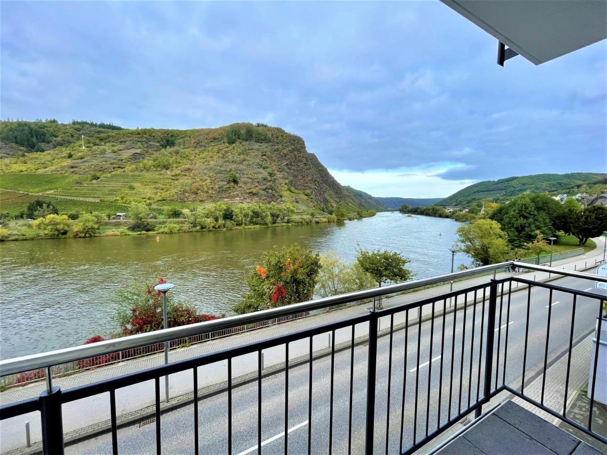 Moselpromenade Villa Moselufer, Panorama&Burg Cochem Blick, Netflix, Balkon Exterior foto