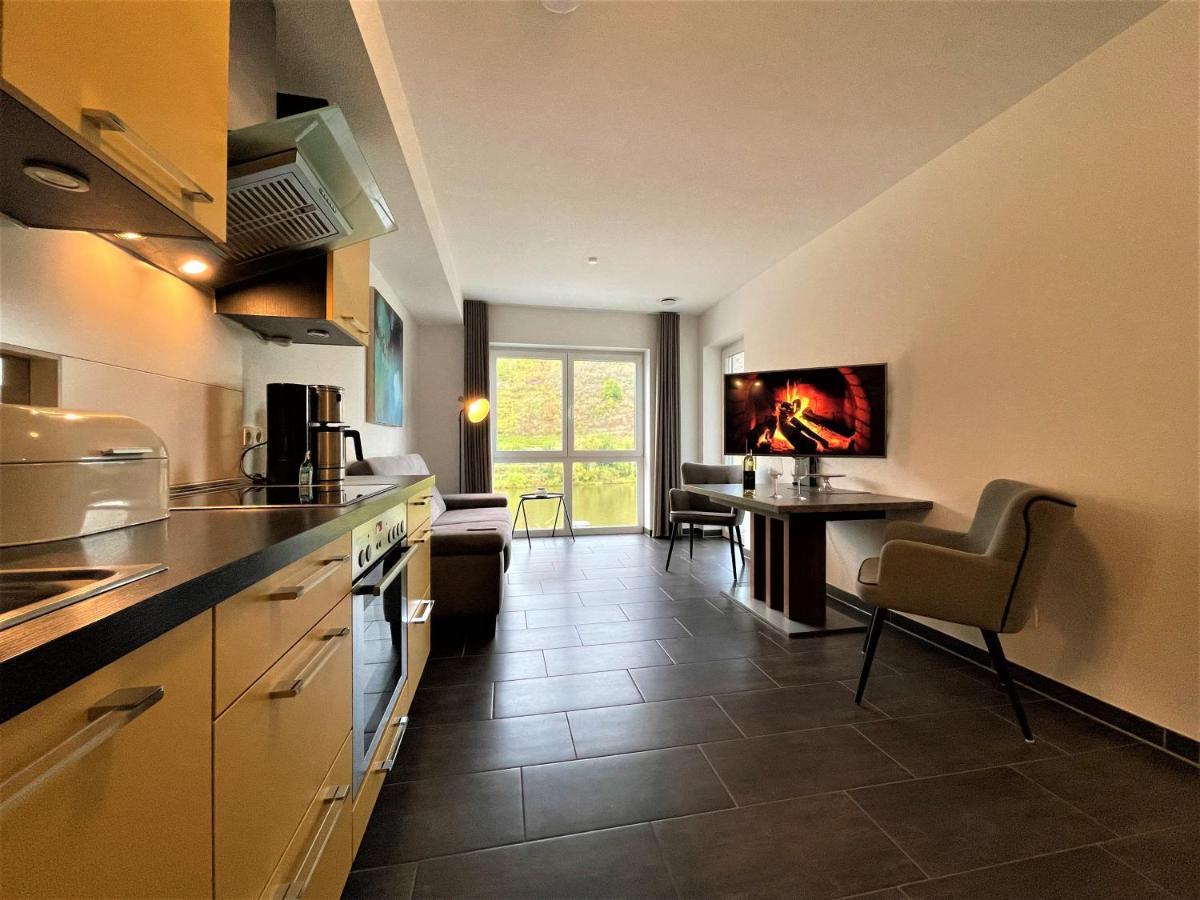 Moselpromenade Villa Moselufer, Panorama&Burg Cochem Blick, Netflix, Balkon Exterior foto